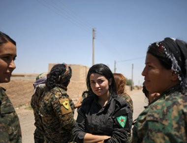 Συρία: Σφίγγει ο Κουρδικός κλοιός στη Ράκα - Αντίστροφη μέτρηση για την επιτυχή έκβαση της πολιορκίας (φωτό)